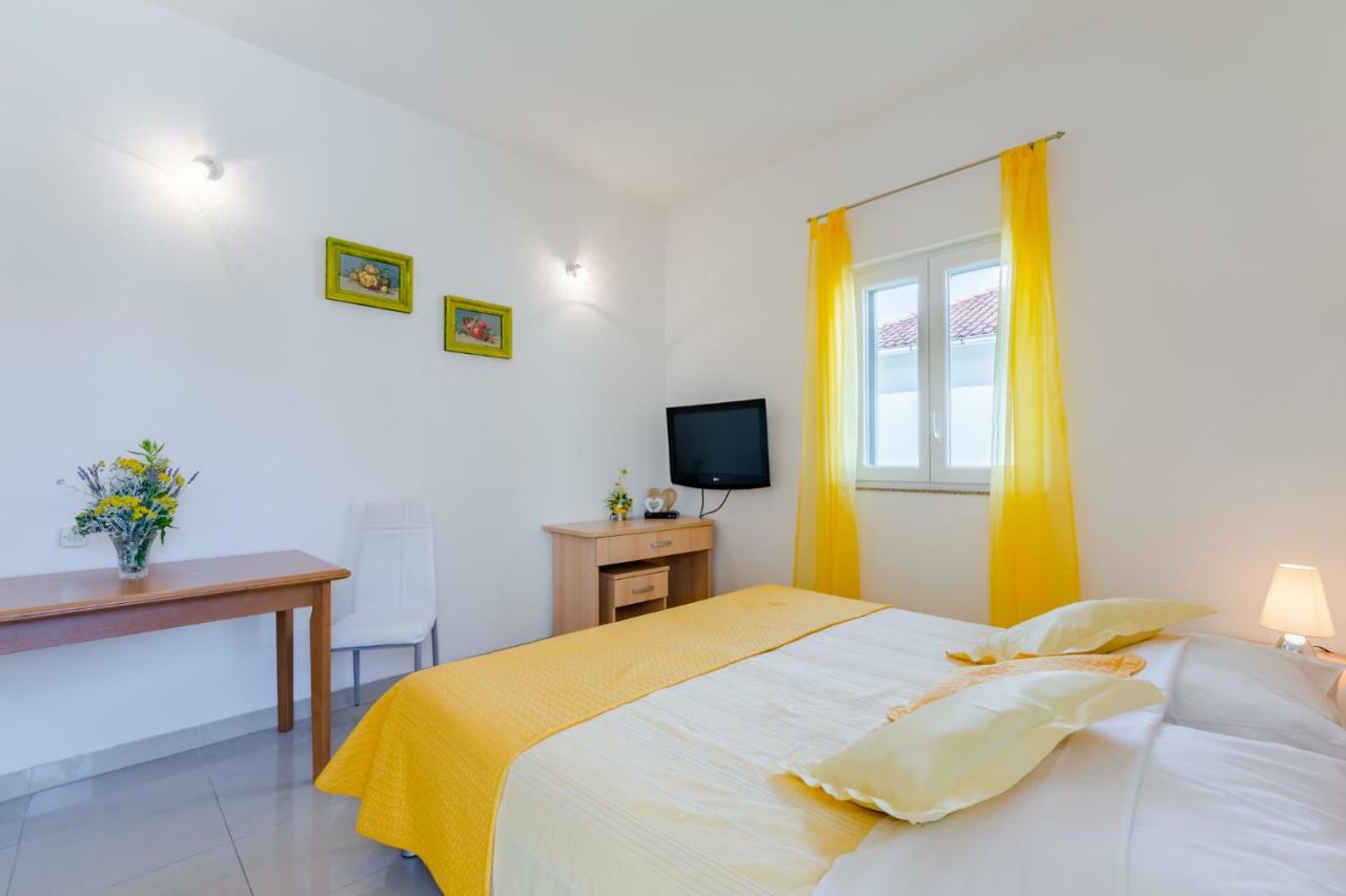 Holiday House Barbara Supetar Extérieur photo